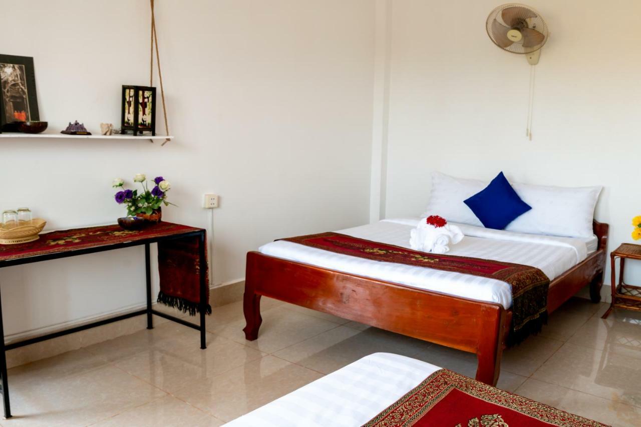 Royal Sok Chhan Siem Reap Exterior photo